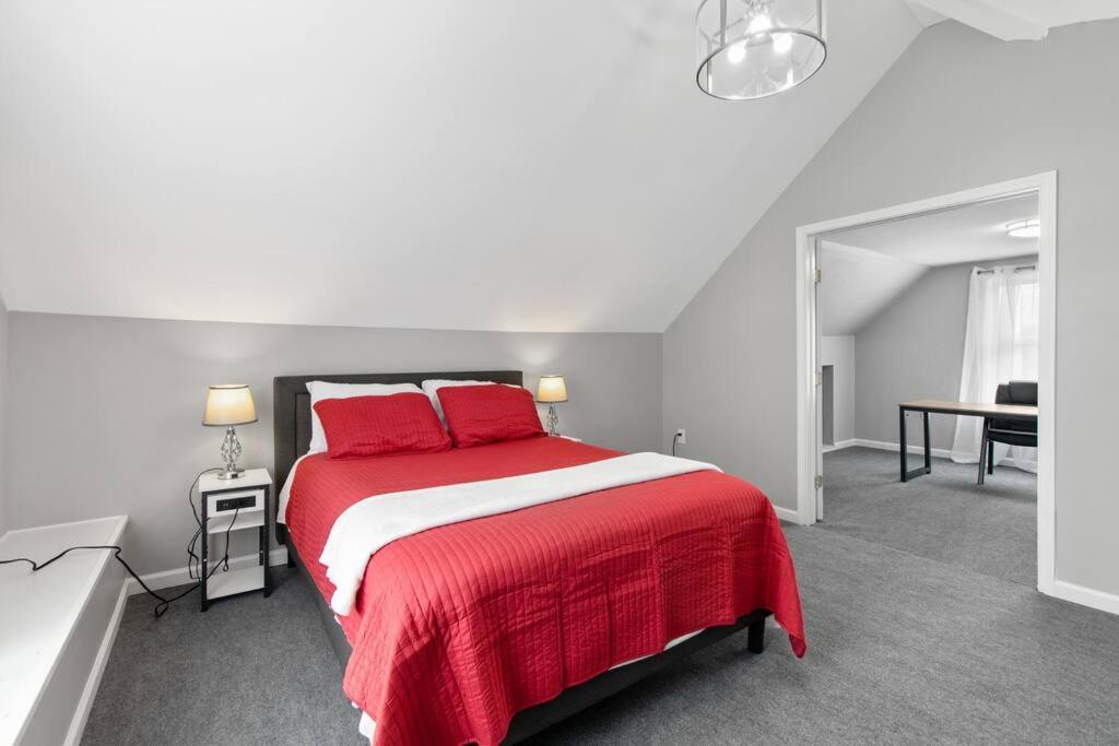 Stylish, Relaxing & Comfy 3 Bdr