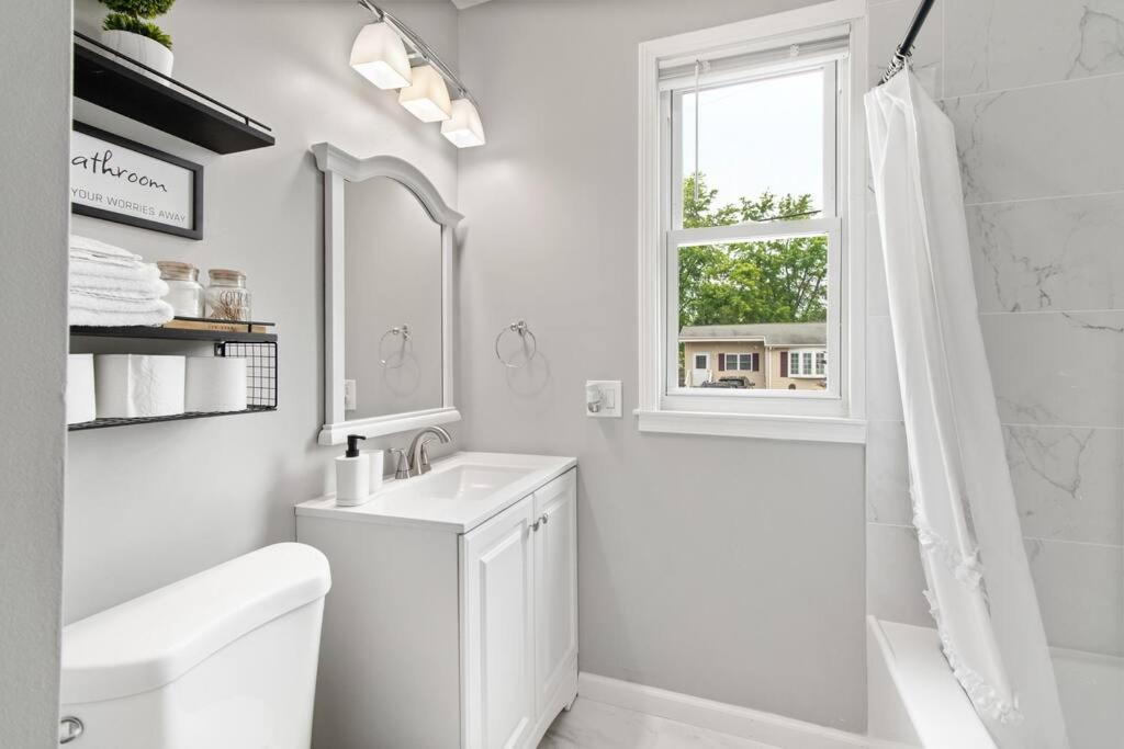 Holiday home Stylish, Relaxing & Comfy 3 Bdr *